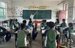 导同窗们正在日常平凡糊口中爱惜粮食